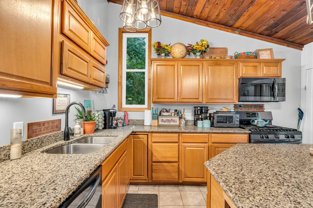18 Colby Drive Woolwich ME 04579