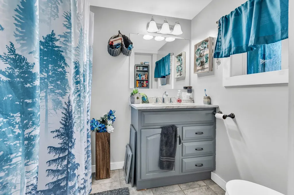 18 Colby Drive Woolwich ME 04579