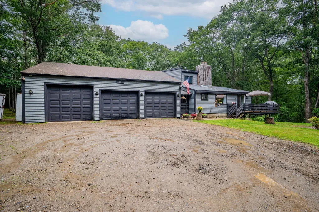 18 Colby Drive Woolwich ME 04579