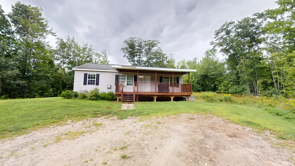 44 North Road Fayette ME 04349