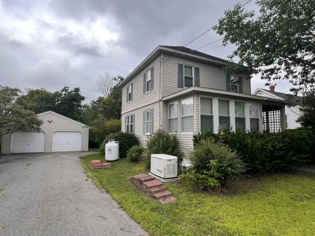 79 14th Street Bangor ME 04401