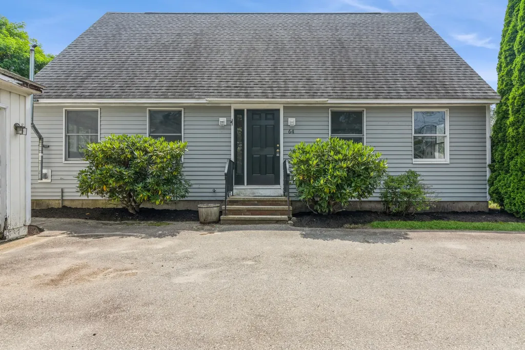 64 Sanford Road Wells ME 04090