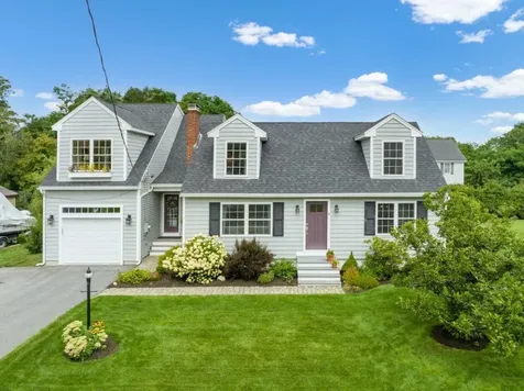 6 Chester Avenue Falmouth ME 04105