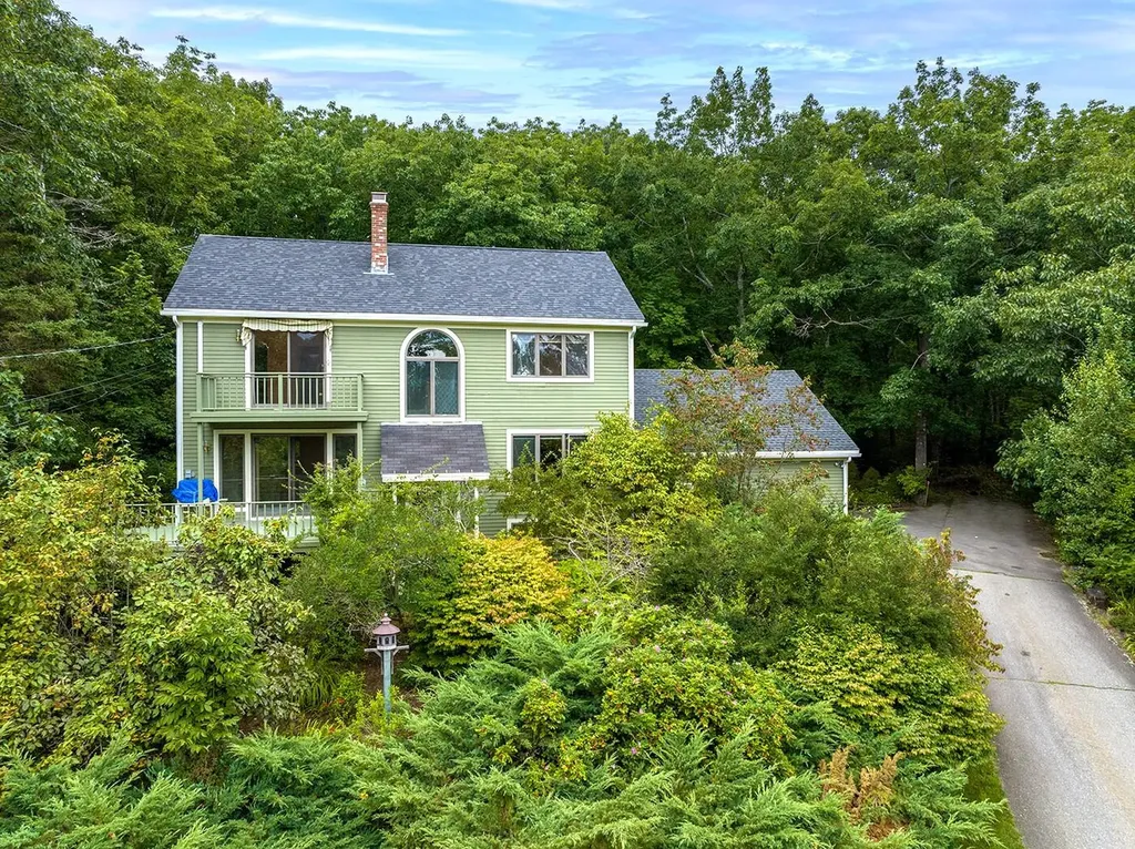 19 Acadia Drive Rockland ME 04841