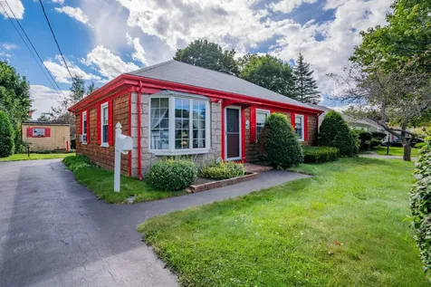 10 Lloyd Avenue Portland ME 04103