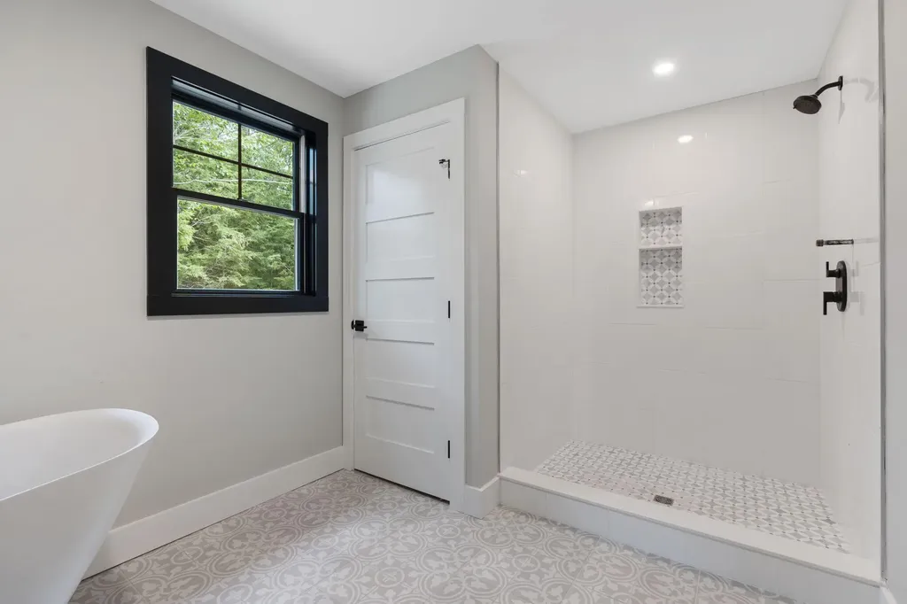 82 Knight Way North Yarmouth ME 04097