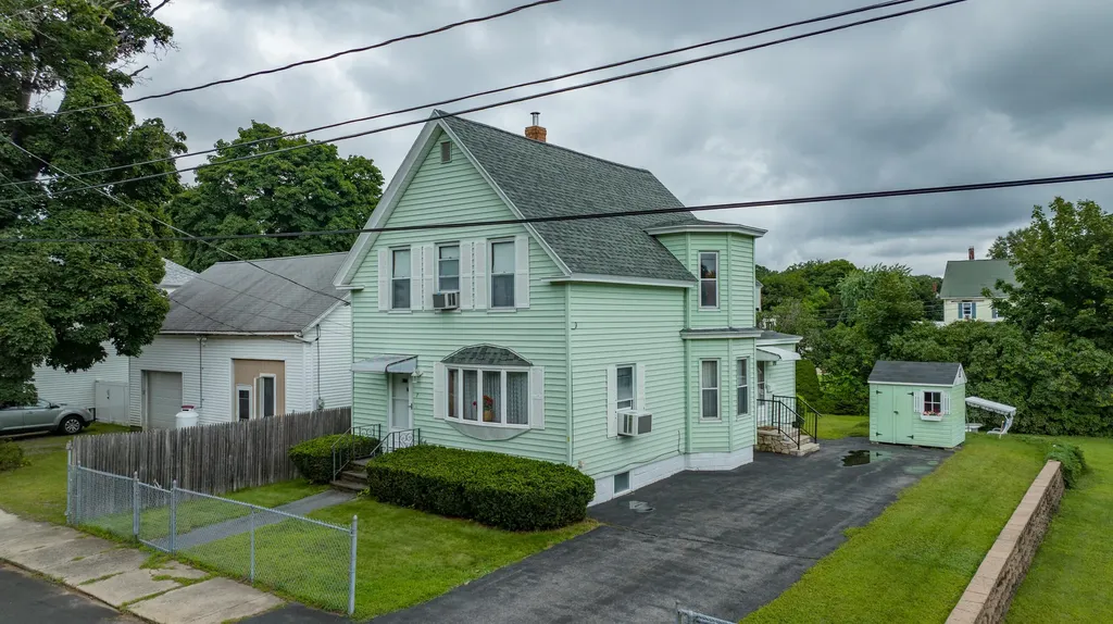 7 Beulah Street Sanford ME 04073