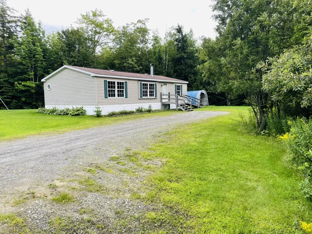 124 Goodhue Road Sidney ME 04330
