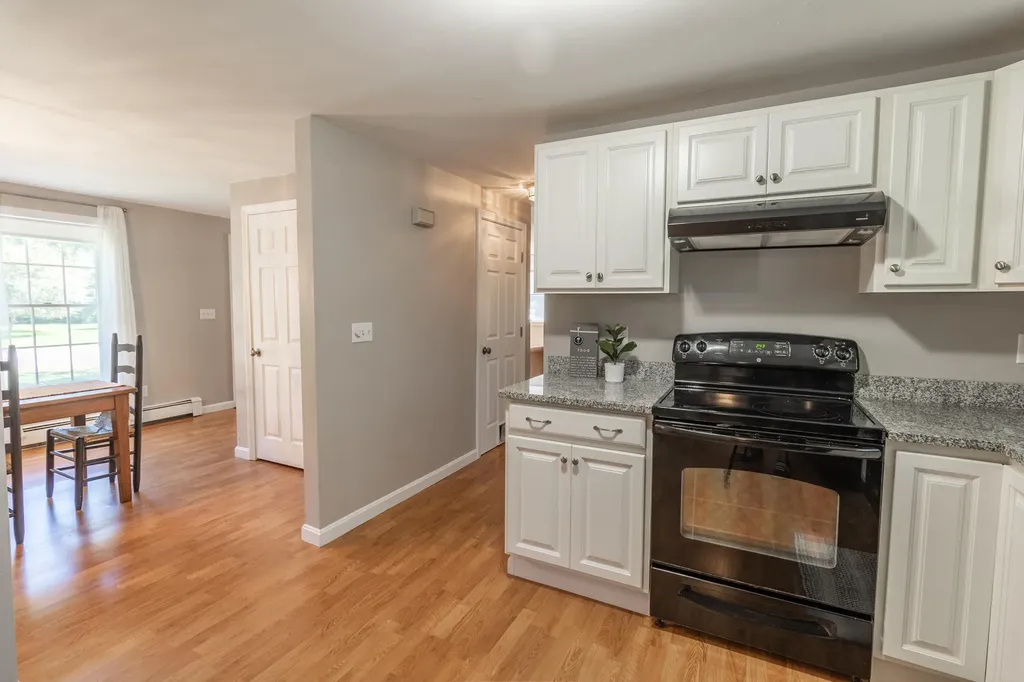 3 Hickory Drive Brunswick ME 04011