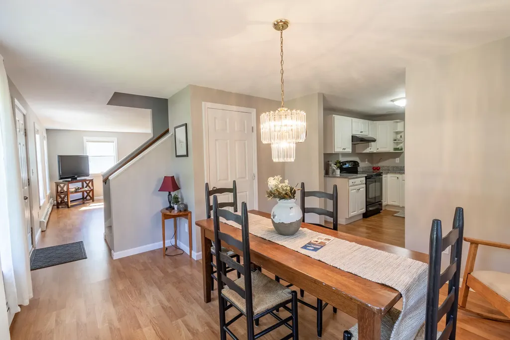 3 Hickory Drive Brunswick ME 04011