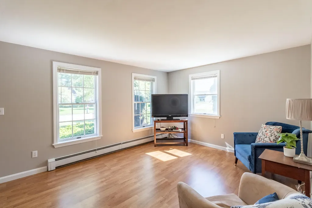 3 Hickory Drive Brunswick ME 04011