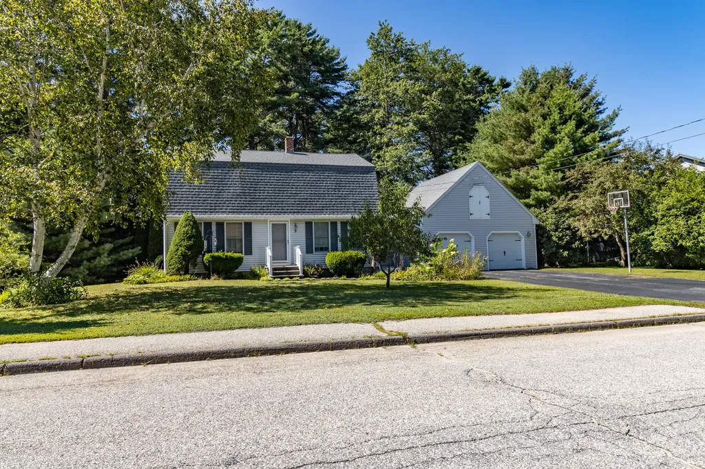 3 Hickory Drive Brunswick ME 04011
