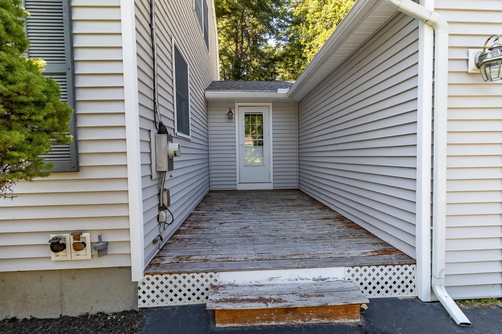 3 Hickory Drive Brunswick ME 04011
