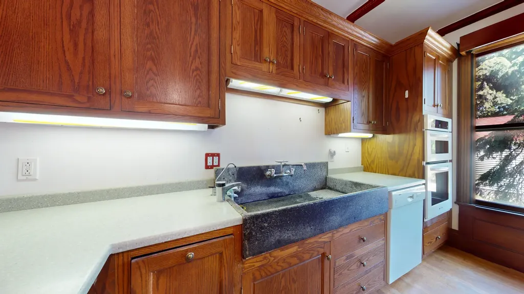 632 Main Street Lewiston ME 04240