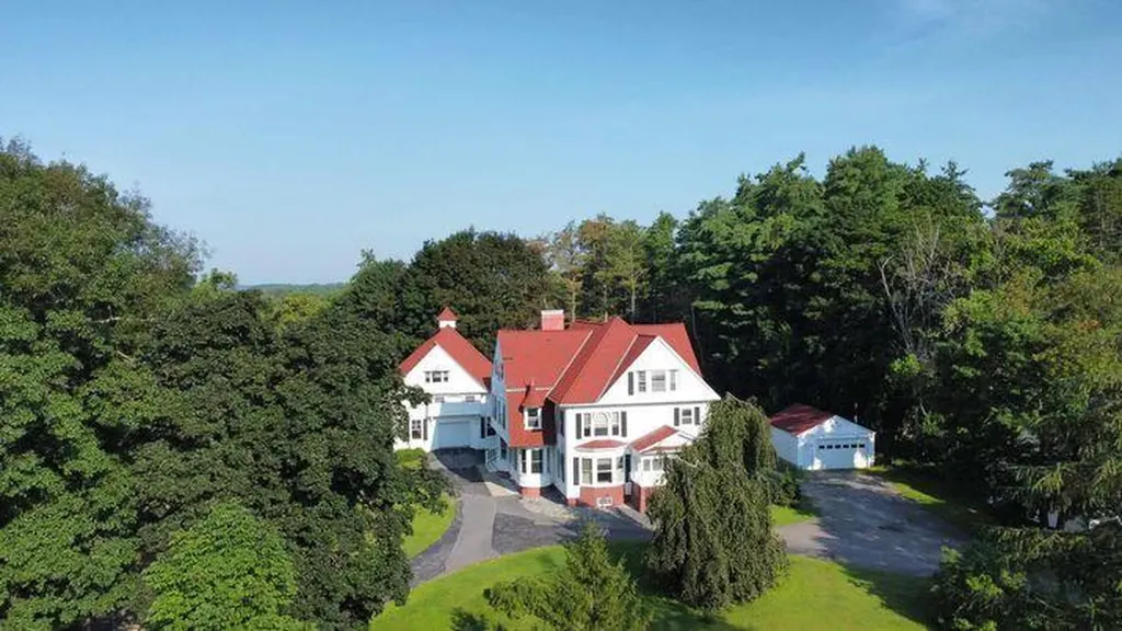 632 Main Street Lewiston ME 04240