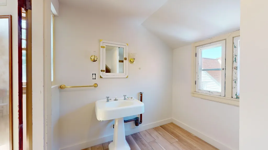 632 Main Street Lewiston ME 04240