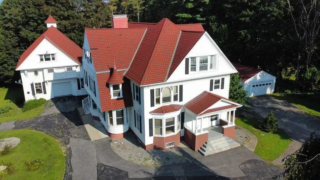 632 Main Street Lewiston ME 04240