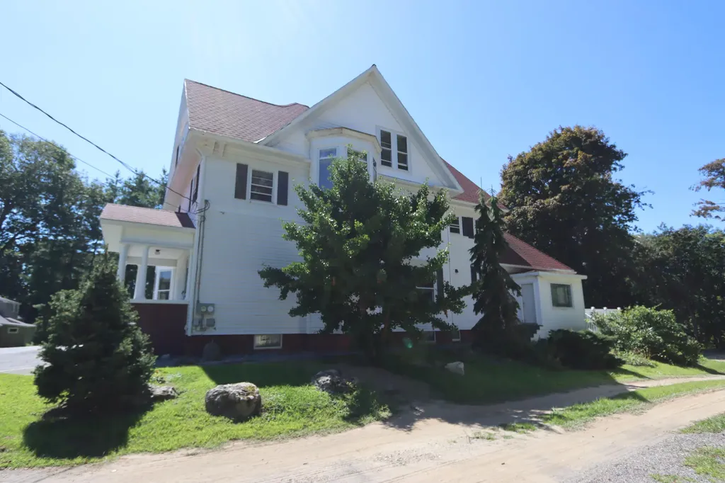 632 Main Street Lewiston ME 04240