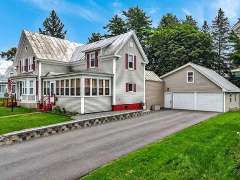 25 Park Street Madison ME 04950