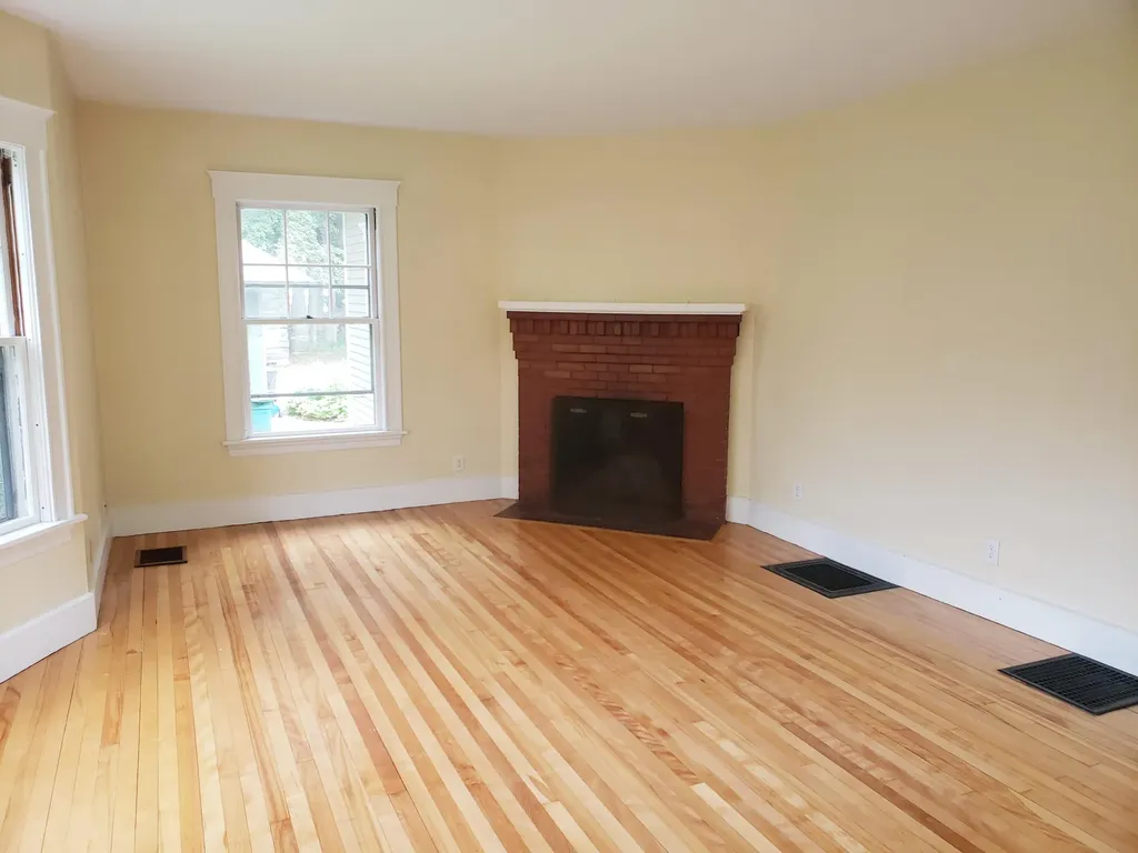 118 Stewart Avenue Farmington ME 04938