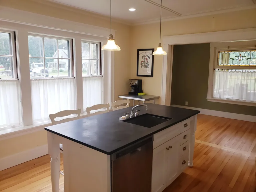 118 Stewart Avenue Farmington ME 04938