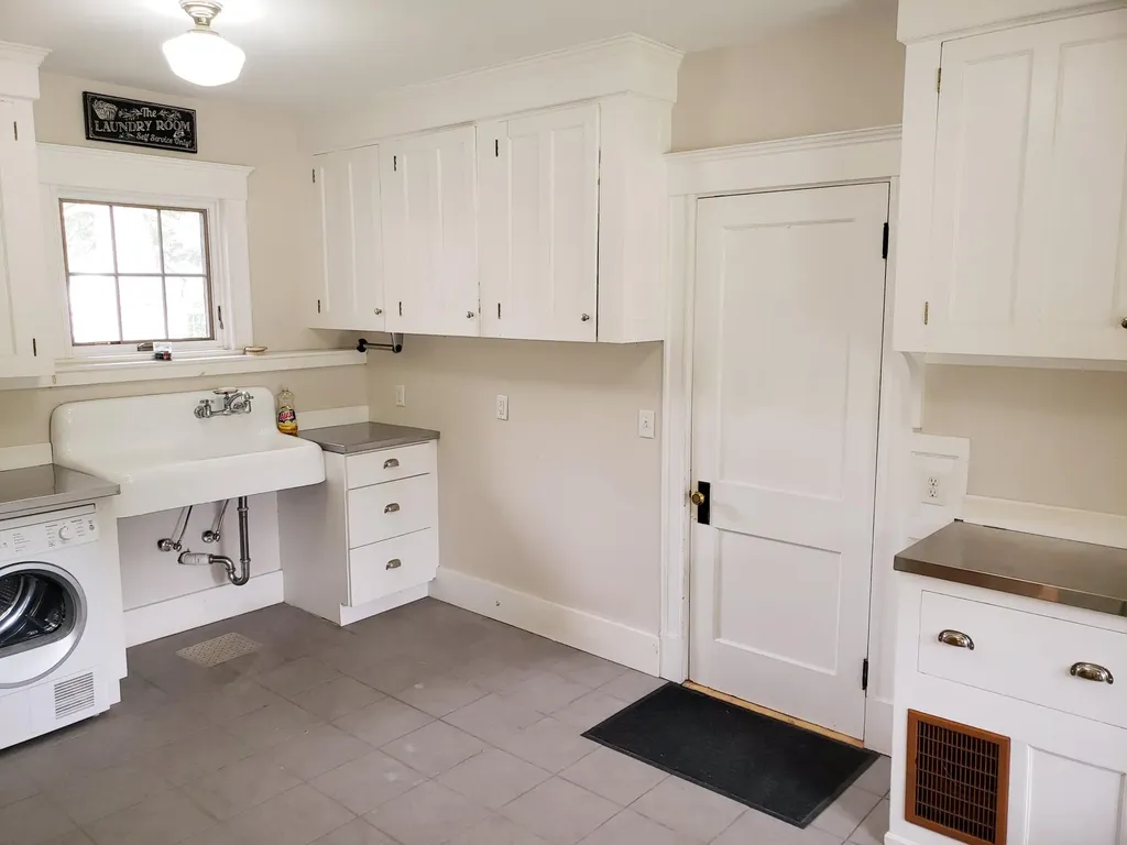 118 Stewart Avenue Farmington ME 04938