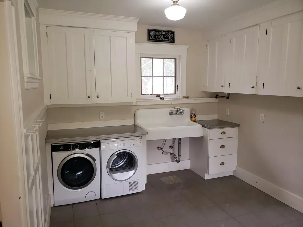 118 Stewart Avenue Farmington ME 04938