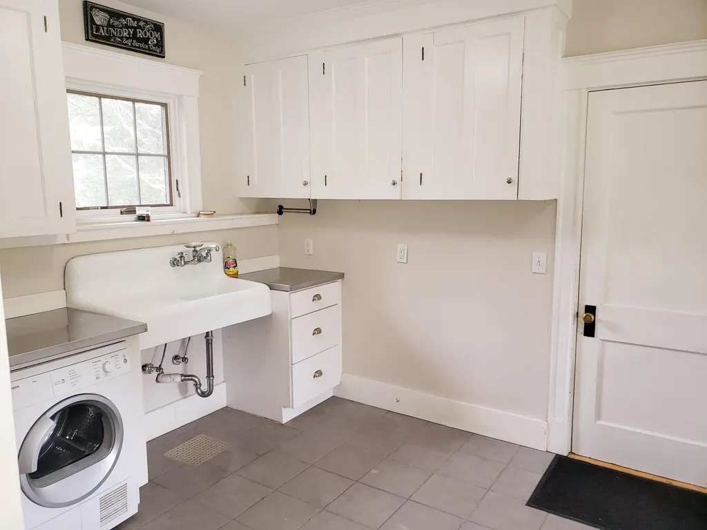 118 Stewart Avenue Farmington ME 04938
