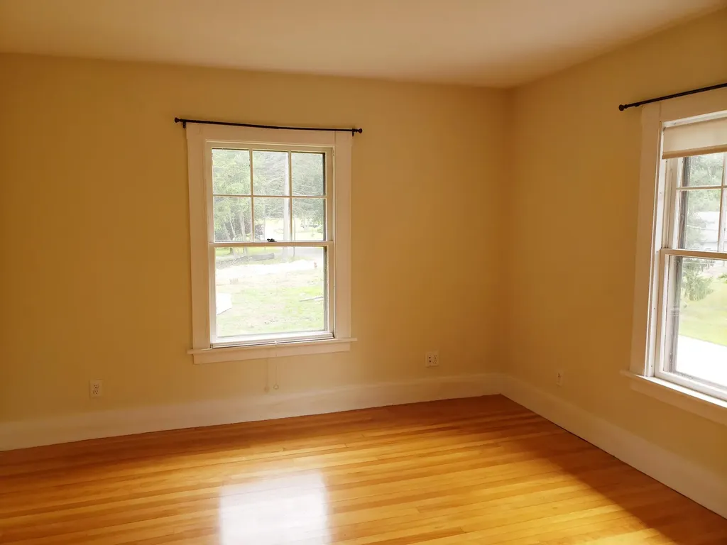 118 Stewart Avenue Farmington ME 04938