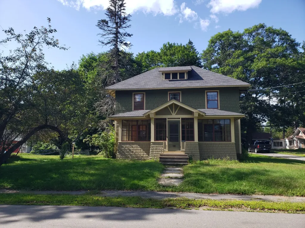 118 Stewart Avenue Farmington ME 04938