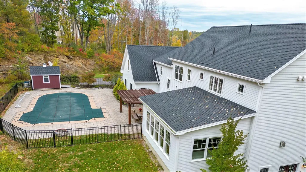 19 Salty Dog Way Falmouth ME 04105