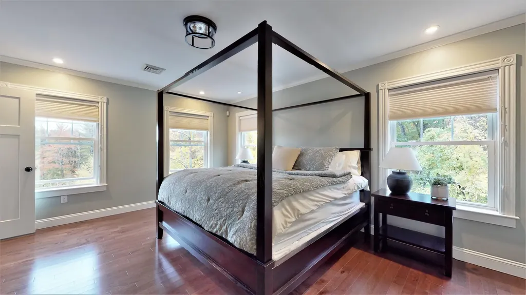 19 Salty Dog Way Falmouth ME 04105