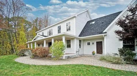 19 Salty Dog Way Falmouth ME 04105