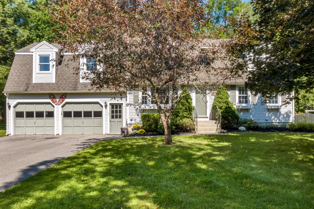26 Beaver Dam Road South Berwick ME 03908