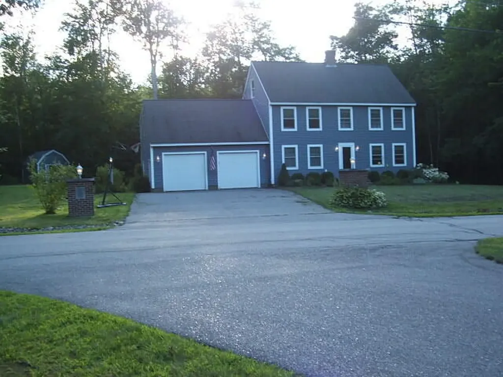 17 Legros Lane Arundel ME 04046