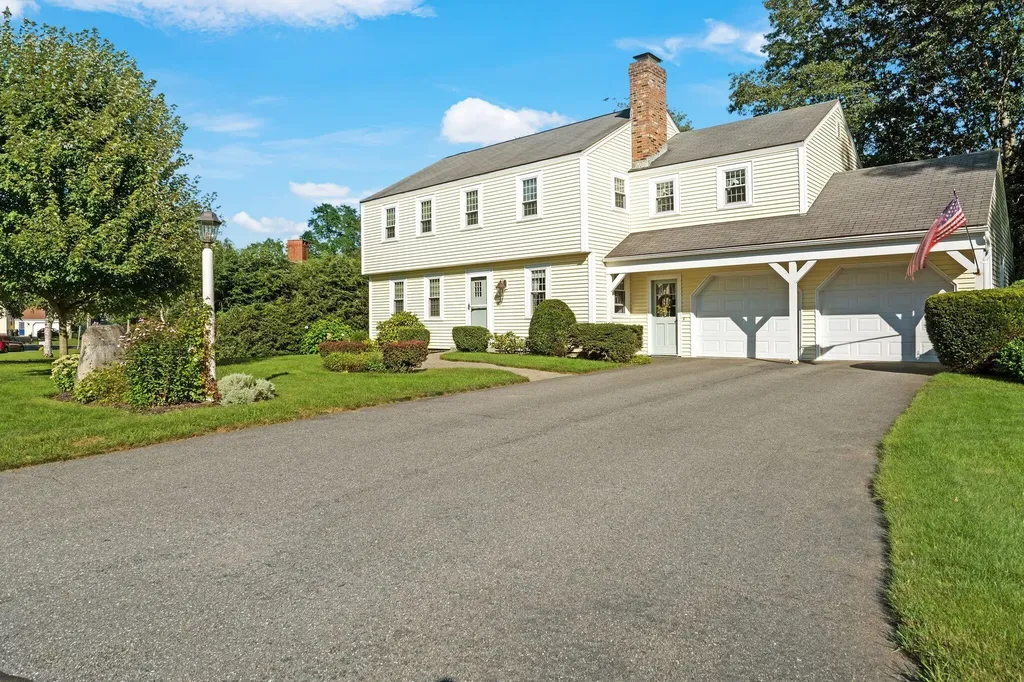 15 Cannon Lane Scarborough ME 04074