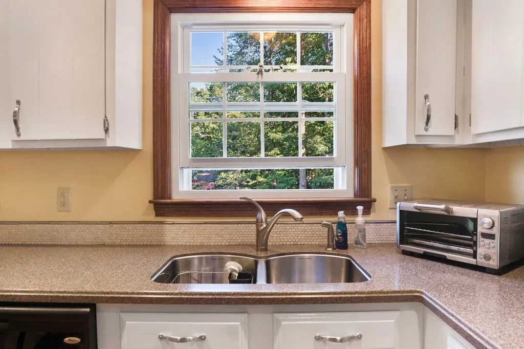 15 Cannon Lane Scarborough ME 04074
