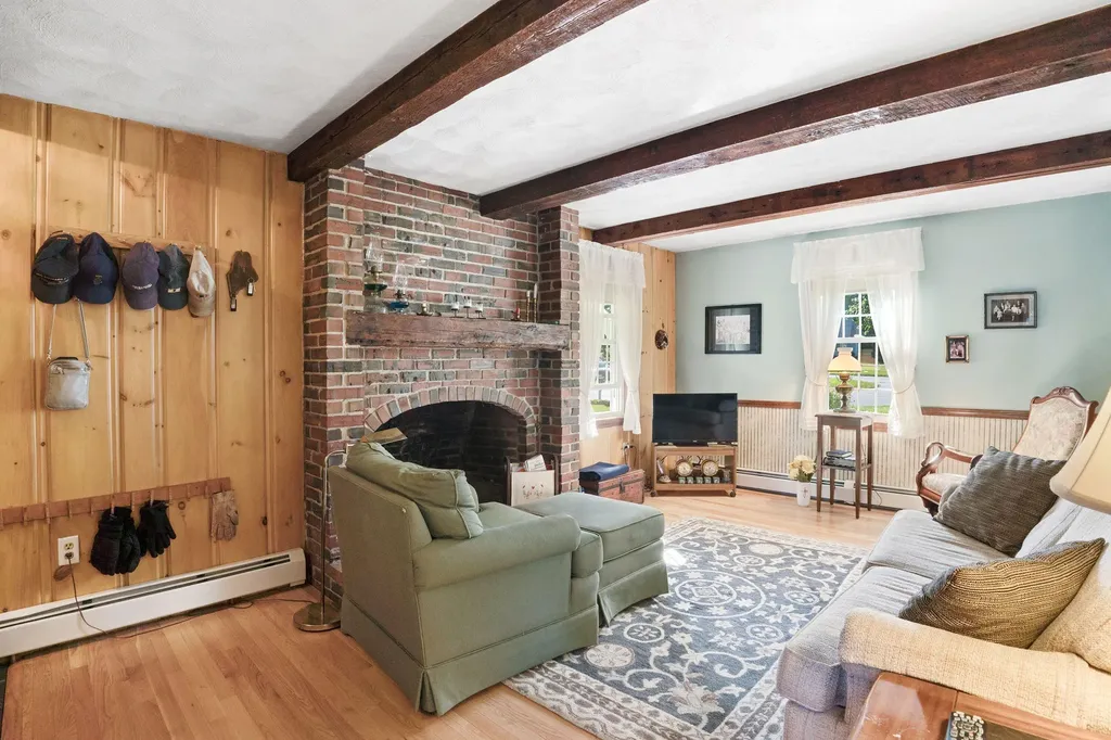 15 Cannon Lane Scarborough ME 04074