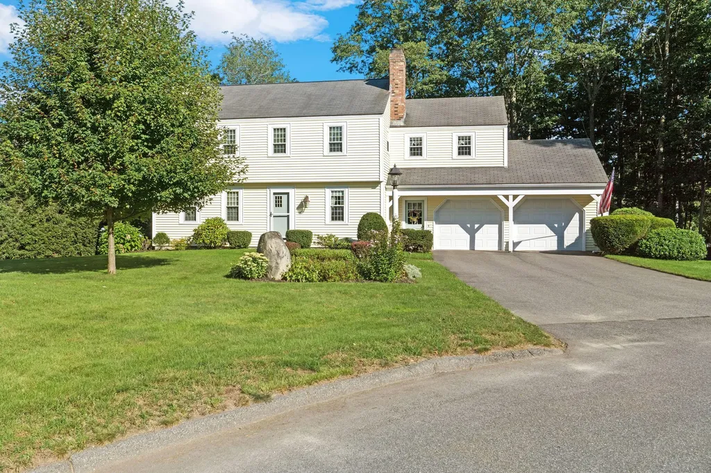 15 Cannon Lane Scarborough ME 04074
