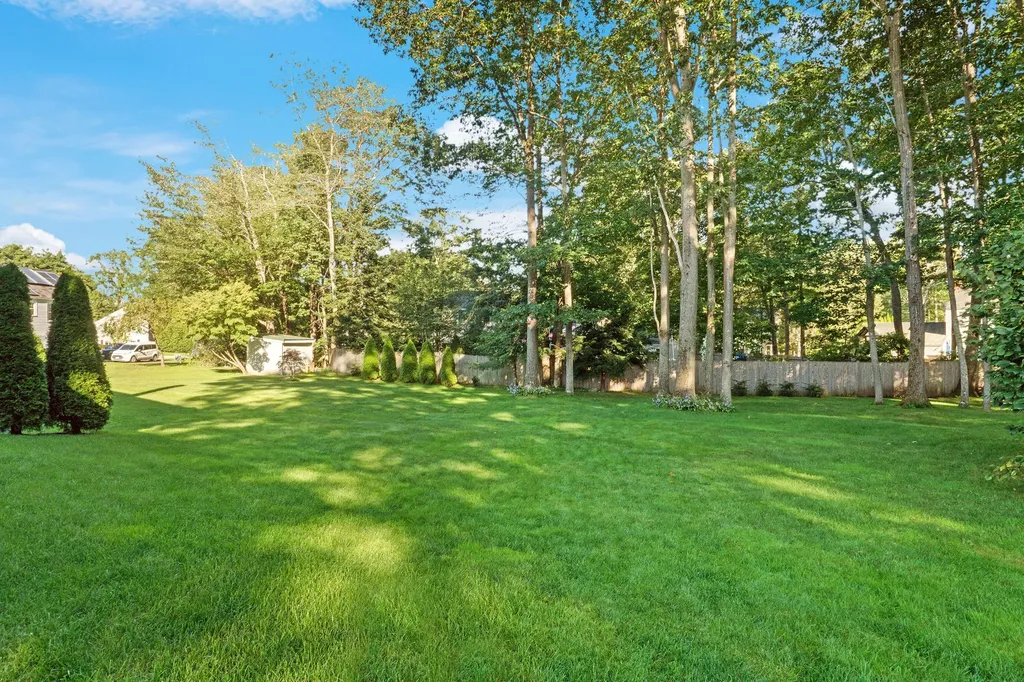15 Cannon Lane Scarborough ME 04074