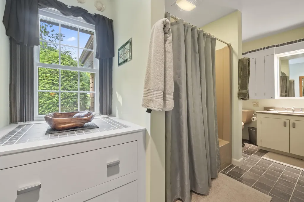 22 Rejane Avenue Lewiston ME 04240