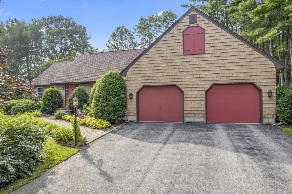22 Rejane Avenue Lewiston ME 04240