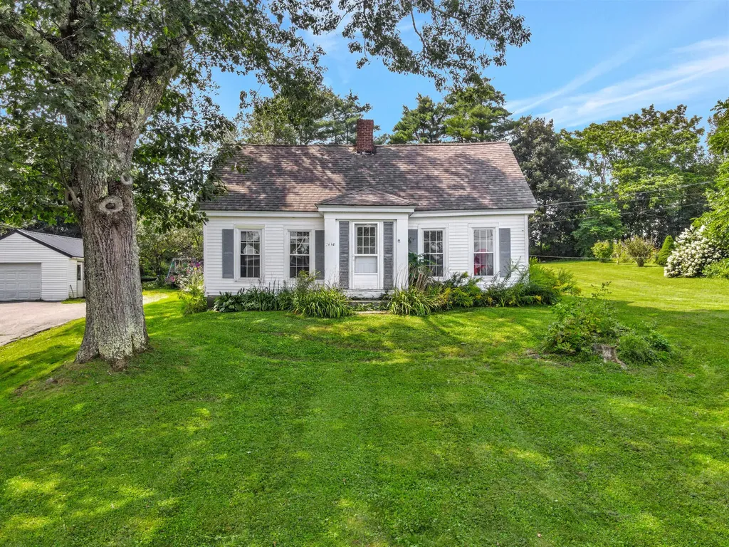2634 Middle Road Sidney ME 04330