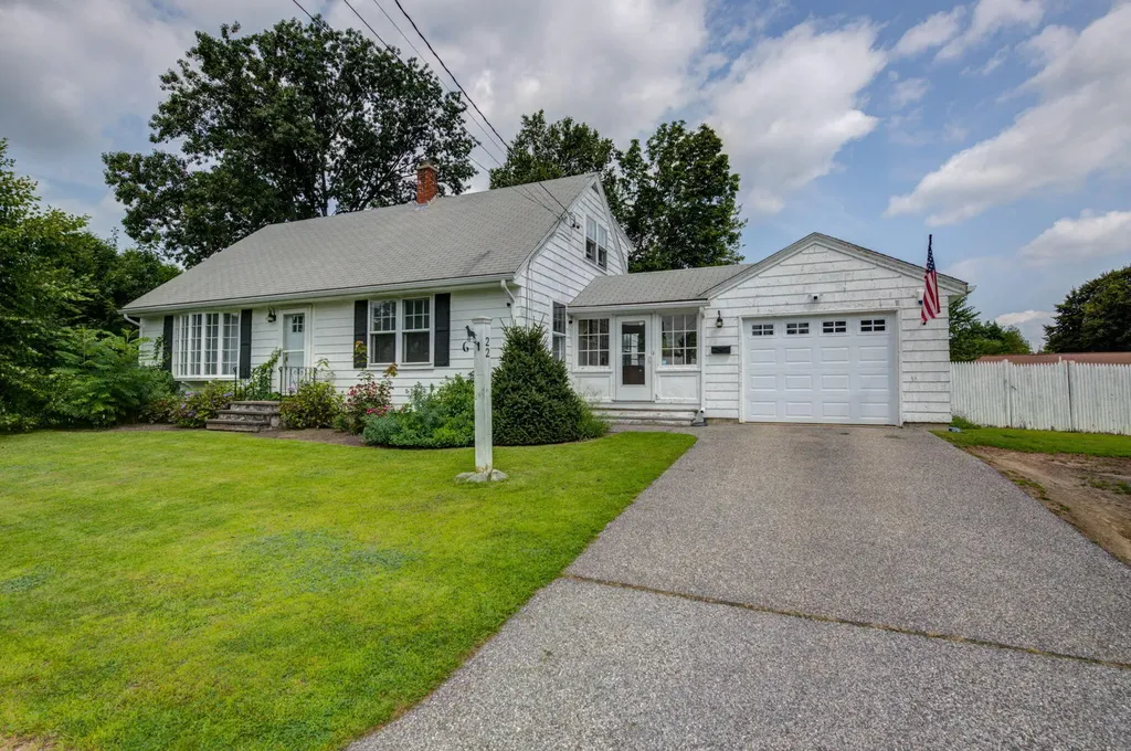 22 Columbia Street Lewiston ME 04240