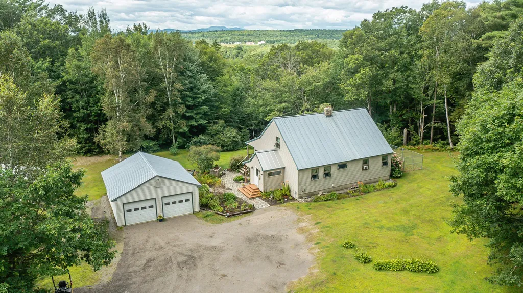 1138 River Road Solon ME 04979