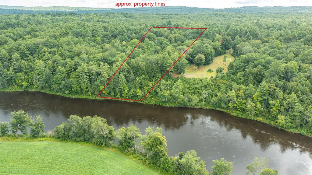 1138 River Road Solon ME 04979