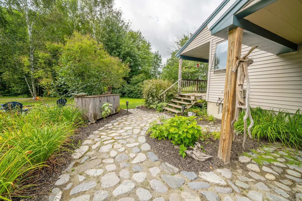 1138 River Road Solon ME 04979