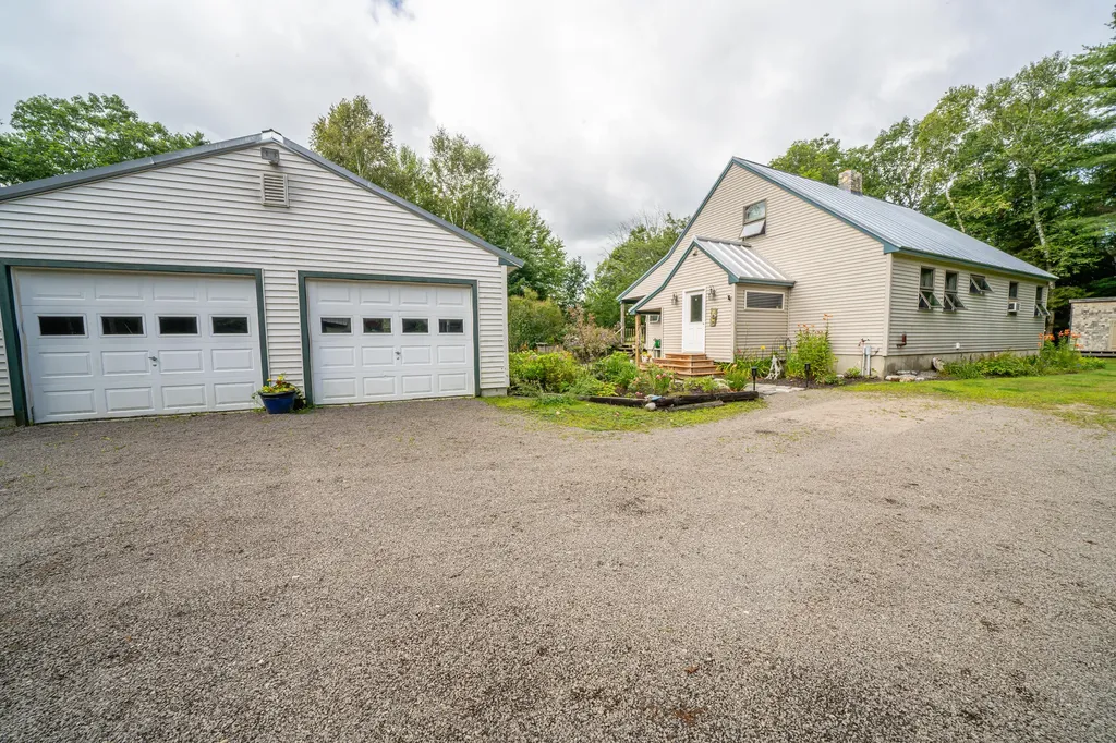 1138 River Road Solon ME 04979