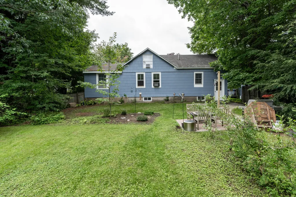 22 Morse Street Freeport ME 04032