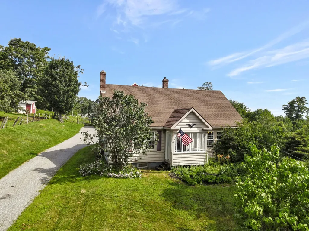 971 High Street West Gardiner ME 04345